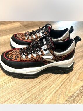 Punkrose Skechers Sz 6.5 Shockingly Wild Chunky platform sneakers Leopard Print